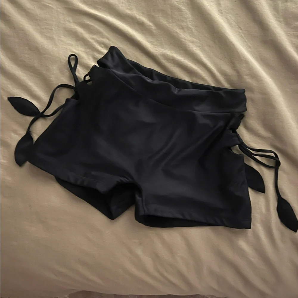 Benoa Swim Shorts - Picture 5 of 5